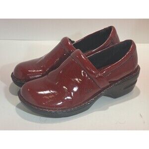 Born Concepts BOC Womens Red Patent Leather Peggy Clogs Shoes Size 8
